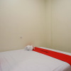 Отель RedDoorz Syariah @ Kelud Sampangan, фото 12