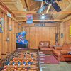 Отель Big Bear Cabin w/ Deck & Arcade Room, Near Skiing, фото 14