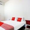 Отель OYO 94176 Suka Maju Homestay Syariah, фото 4