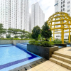 Отель RedLiving Apartemen Bassura City - Ens Room, фото 8