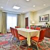 Отель Holiday Inn Express & Suites Utica, an IHG Hotel, фото 18