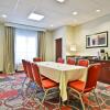 Отель Holiday Inn Express & Suites Utica, an IHG Hotel, фото 9