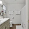 Отель Luxury Haus Near Main St W/pool & Fire Pit, фото 10