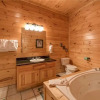 Отель Having a Blast - Five Bedroom Cabin, фото 9