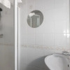 Отель Homely & Central 2 Bed Flat with Parking, фото 6