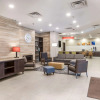 Отель Comfort Inn & Suites, фото 1