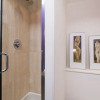 Отель Quirky 2BR Mews House in Popular Earls Court, фото 9