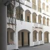 Отель Euro Hotel Saint Denis в Сен-Дени