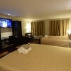 Отель The Lion Inn & Suites в Четвинде