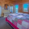 Отель Blackberry Lodge by Escape to Blue Ridge, фото 9