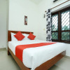 Отель OYO 4673 Anies Garden, фото 12