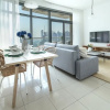 Отель Impressive 1BR w/ Incredible Marina Views!, фото 8