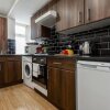 Отель Spacious 2BR flat in Putney, фото 11