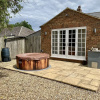 Отель French Vintage Cottage in the Heart of the Fens, фото 19