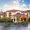 Отель Aston Norwood Chalets, фото 1