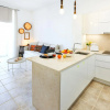 Отель Hot Breeze Apartment, фото 10