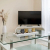 Отель Luxury Two Bed Apartment With Parking - Wolverhampton, фото 12
