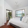 Отель Baywatch - Beachfront Bliss Executive Home, фото 5
