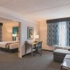 Отель La Quinta Inn & Suites by Wyndham Orlando UCF, фото 18