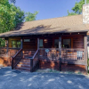 Отель Er 222 â Al's Nest - Great Location â Close To Town! 2 Bedroom Cabin by RedAwning, фото 1