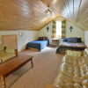 Отель Spacious Cascade Chalet with Cozy Fireplace by RedAwning, фото 2