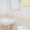 Отель Highest Value Studio Room Apartment at Silkwood Residence, фото 8