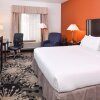 Отель Holiday Inn Express & Suites Greenfield, an IHG Hotel, фото 13
