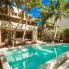 Отель Mar Y Olas-Villa For 14 Guests! в Тулуме