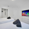 Отель Vacay Spot Wynwood Comfort 2 Kitchens BBQ Patio, фото 2