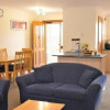 Отель Apartments on Tolmie, фото 6