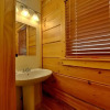 Отель Appalachian House - 4 Br Cabin, фото 11