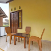 Отель SPOT ON 92476 Sobat Ijen Traveller Homestay, фото 2