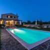 Отель Spacious Villa in Tinjan With Pool, фото 10