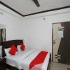 Отель OYO 15027 Hotel Lotus International, фото 3