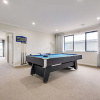 Отель StayAU Spacious 6BR House Pool Table, фото 20