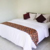 Отель RedDoorz @ Mataram Kuta 3, фото 2
