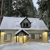 Отель Sweet Pine Deck + Hot Tub, Cozy Modern Interior Close to Ski Resort!, фото 1