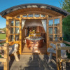 Отель Ashwood Shepherd Hut, фото 15