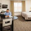 Отель Candlewood Suites DFW West - Hurst, an IHG Hotel, фото 11