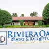 Отель Riviera Oaks Resort, фото 1