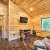 Отель Londonderry Chalet w/ Deck, Fire Pit & Views!, фото 14