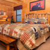 Отель Cub Creek Lodge - Three Bedroom Cabin, фото 14