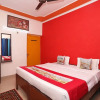 Отель OYO 10875 Optimum i Hotel, фото 6