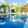 Отель Gorgeous 11 People Comfort Villa With Pool Playacar Phase 2, фото 16