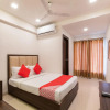 Отель OYO 15365 Royal Galaxy Park, фото 3