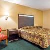 Отель Rodeway Inn Mount Laurel Hwy 73, фото 11