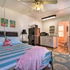 Отель Flirty Flamingo' Studio: 1 Mi to Canyon Lake, фото 2