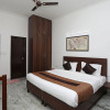 Отель OYO 10888 Sector 46, фото 16