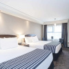 Отель Sandman Signature Toronto Airport Hotel, фото 8