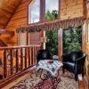 Отель Ryder's View - Spacious 1 bedroom with GameRoom and Mountain Views! 1 Cabin by RedAwning, фото 11